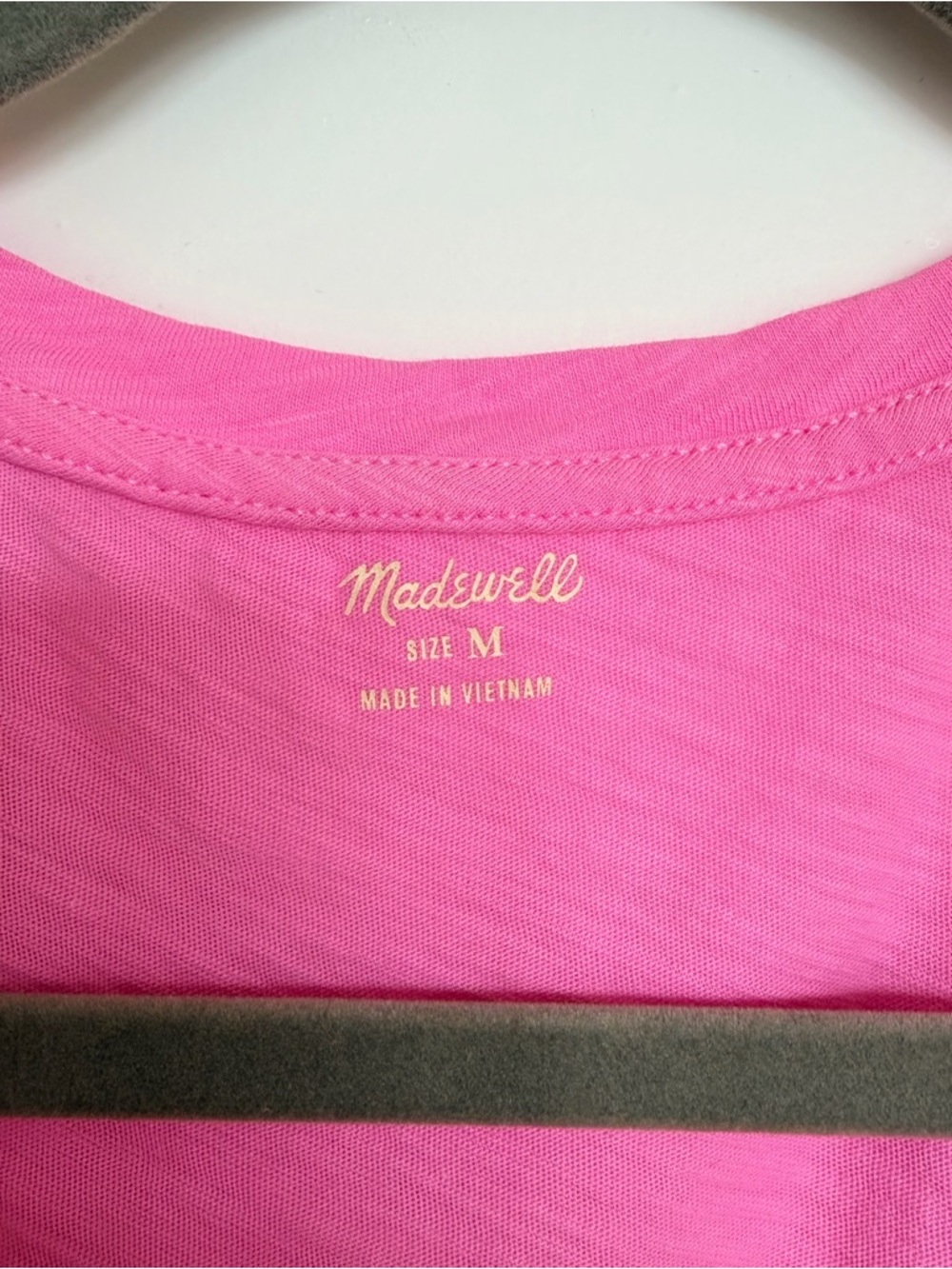 Madewell V-Neck Pocket Tank, Medium - Picture 3 of 3